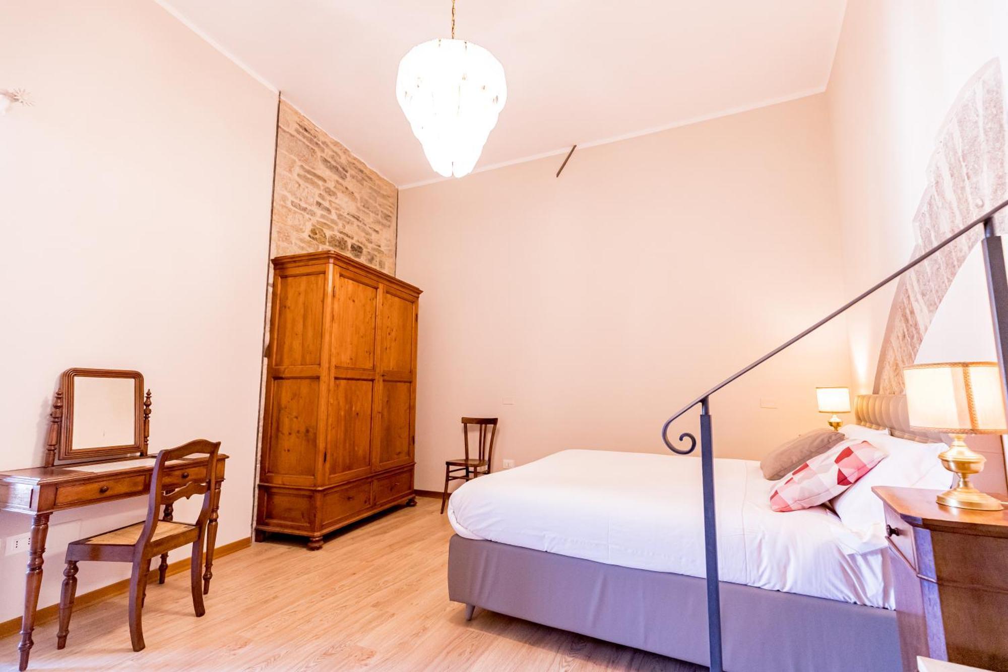 Appartamento In Centro Via Porta Fuga Spoleto Ngoại thất bức ảnh