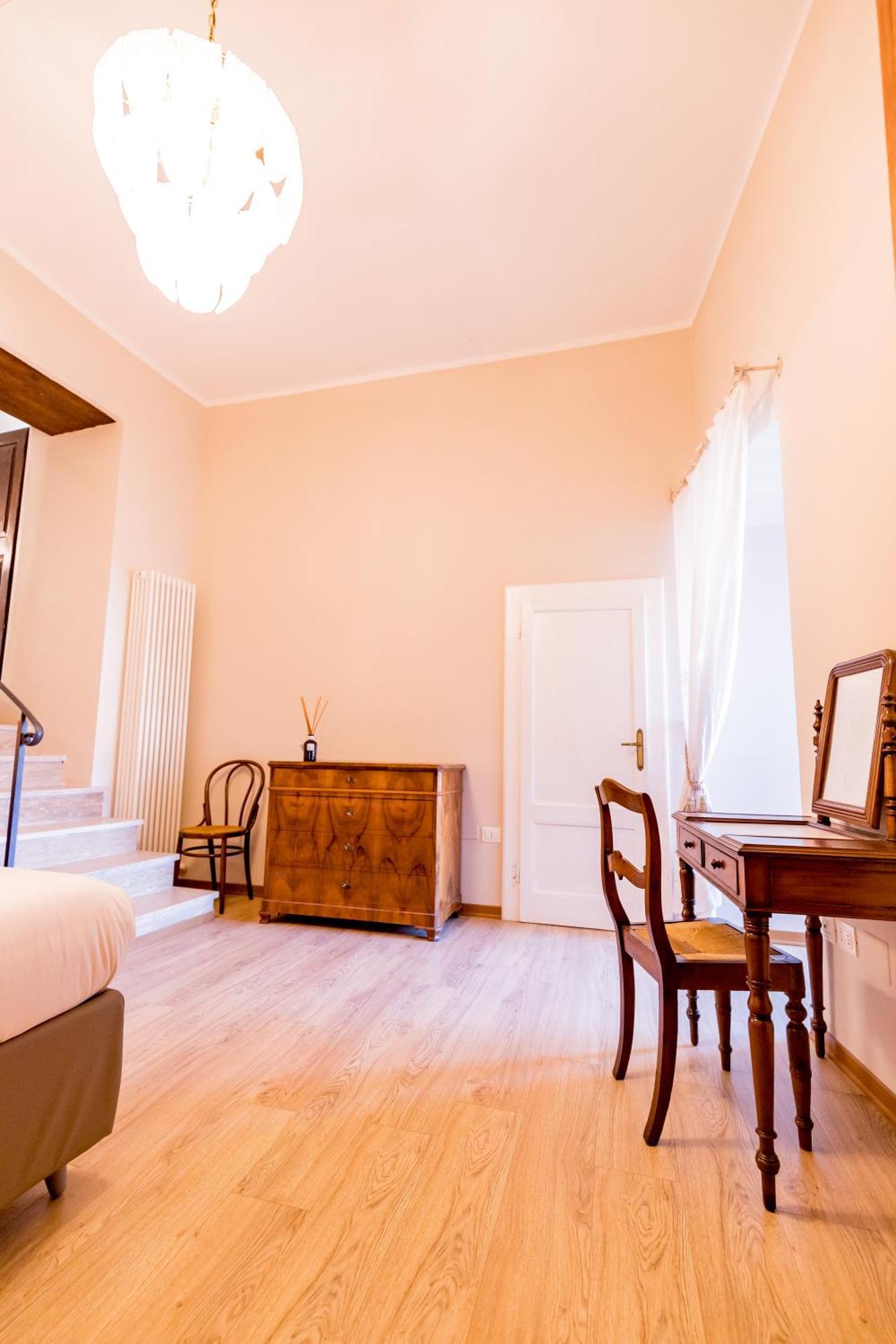 Appartamento In Centro Via Porta Fuga Spoleto Ngoại thất bức ảnh